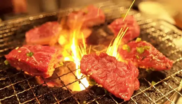 3 Insider Secrets About All-You-Can-Eat Yakiniku in Japan: Former Employee Reveals When the Meat is Freshest and Why You Shouldn't Trust Rankings!