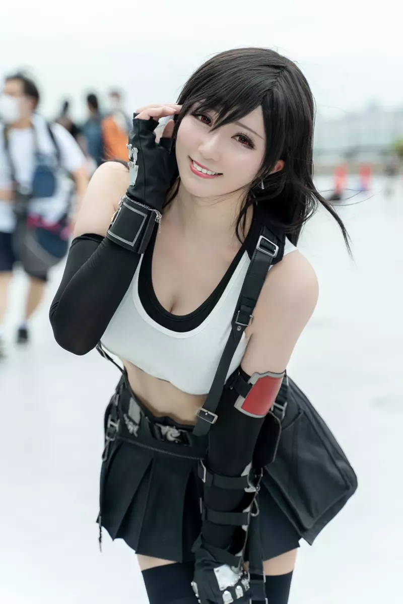 Tifa Cosplay from Final Fantasy VII Remake - 