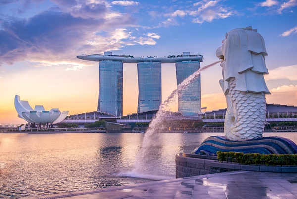 Singapore Ranks as World's Safest Travel Destination According to Forbes Advisor Study