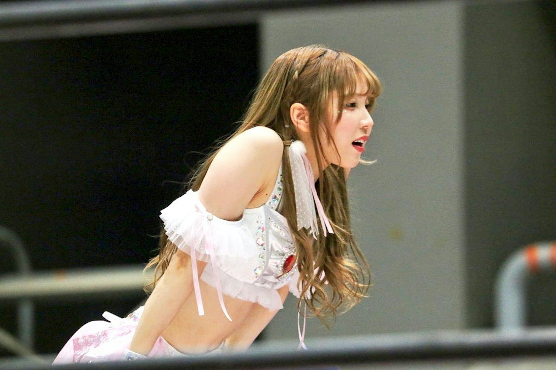 Japan's Wrestling Goddess Miku Astounds with Her 