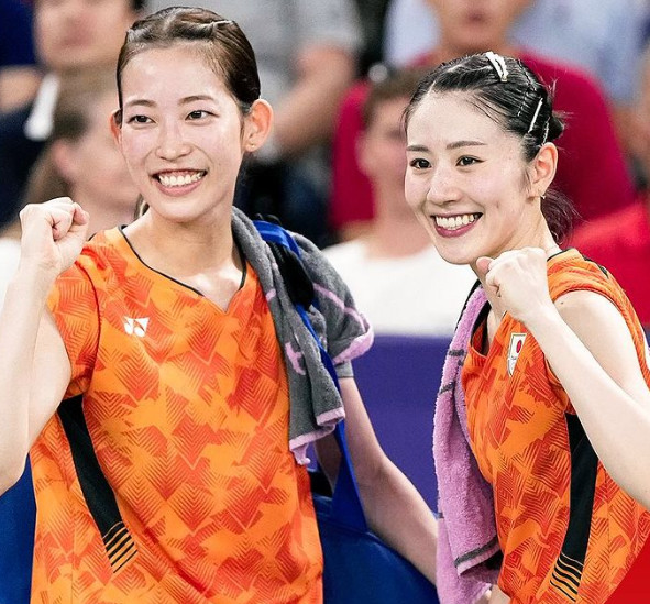 Japan's Badminton Beauty Misses Olympic Gold, Revealed as a Hardcore Nogizaka46 Fan