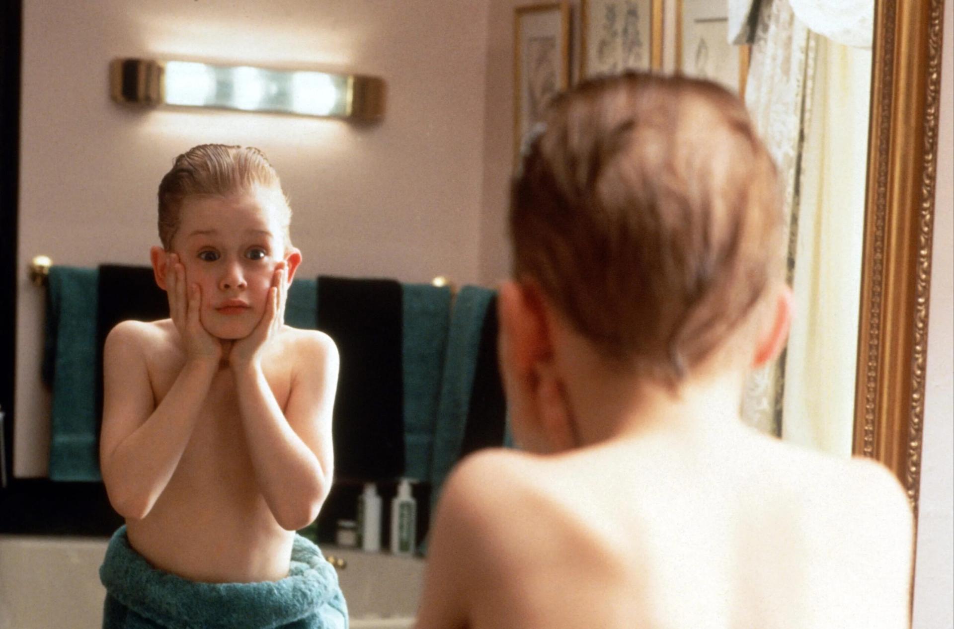 The heartache behind the cute child star in 'Home Alone'! Macaulay Culkin's tragic childhood of being abused by her father