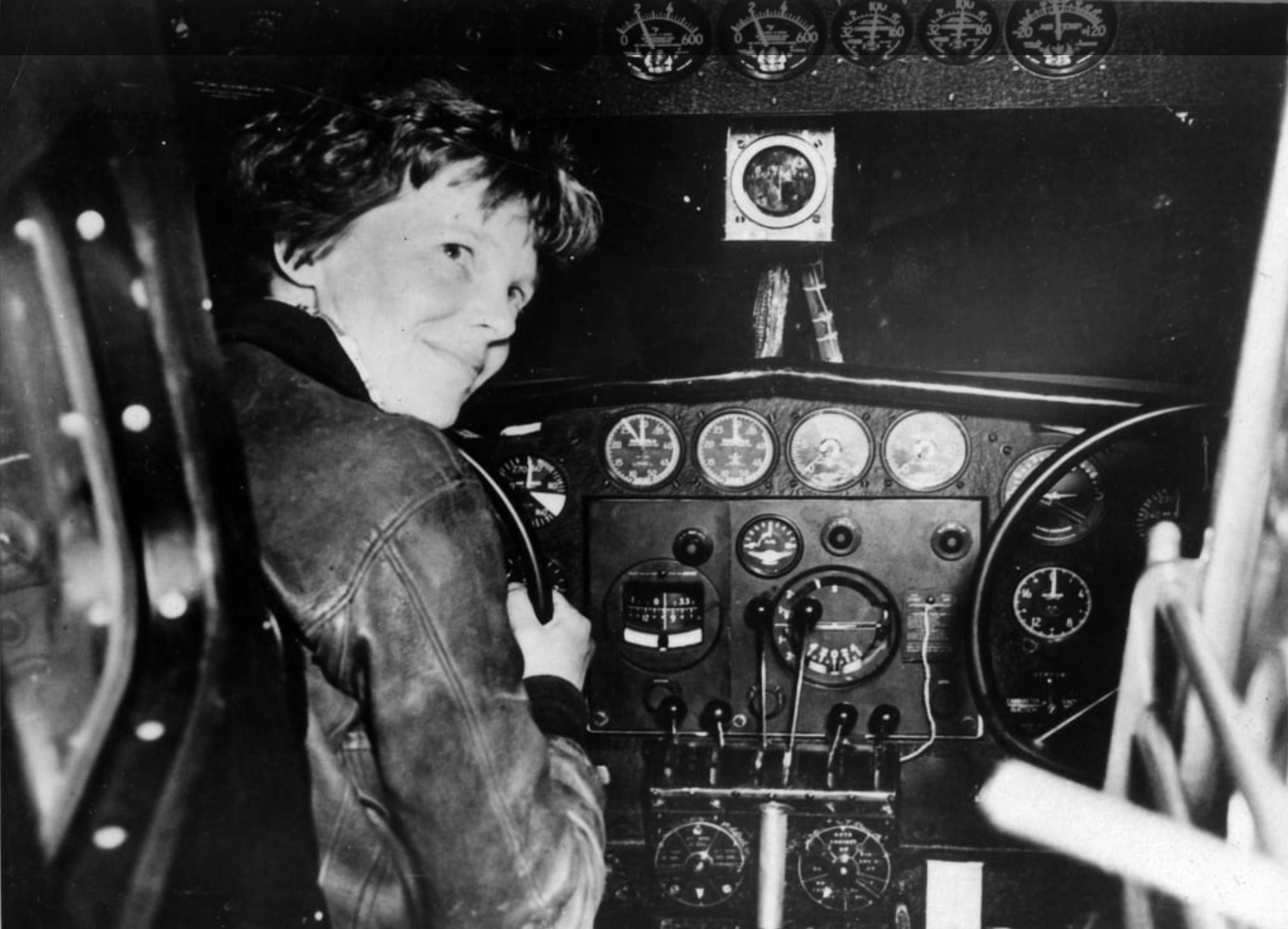 The mystery of the disappearance of American legendary female pilot Amelia Earhart! Is it actually related to a rare crab behind the scenes?