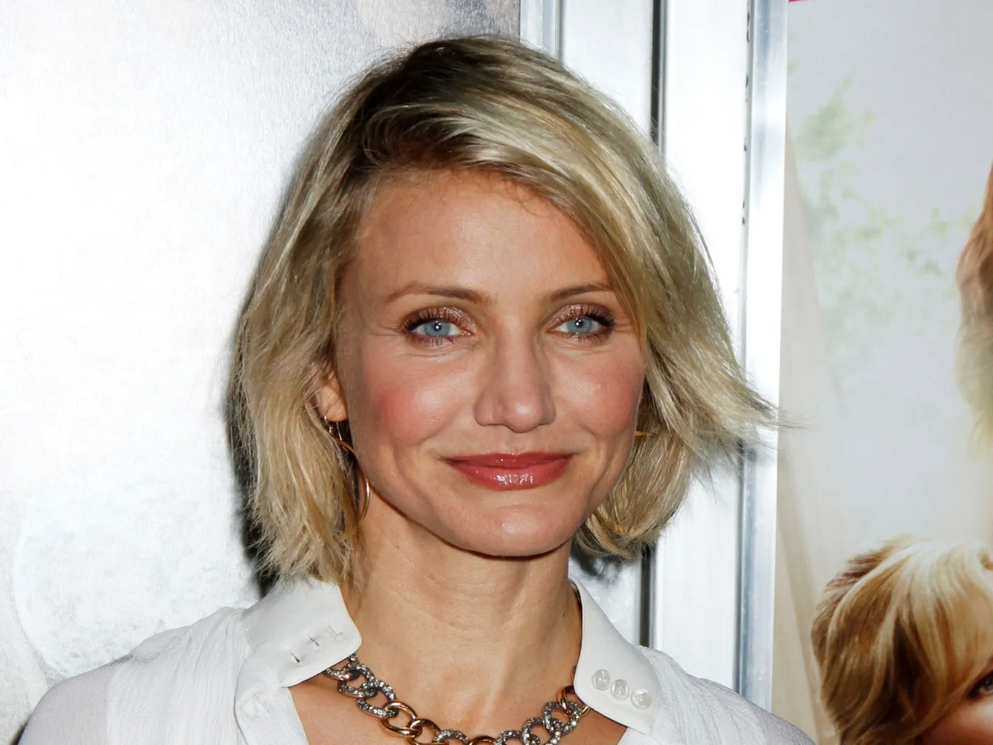 52-year-old Cameron Diaz makes a rare appearance! Achieving success in both family and career, she showcases a relaxed charm