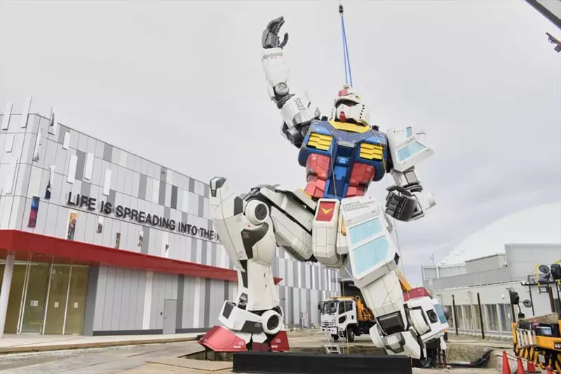 Countdown to the Kansai World Expo in Osaka, Japan! Yokohama Gundam Appears, Prayers and Upside Ceremony Excitingly Colorful