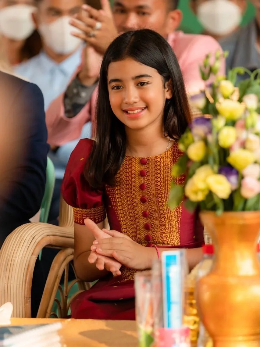 12-year-old Cambodian mixed race princess Norodom Jenna: a talented woman loved by the people, but regarded by the royal family as a 'money making tool'