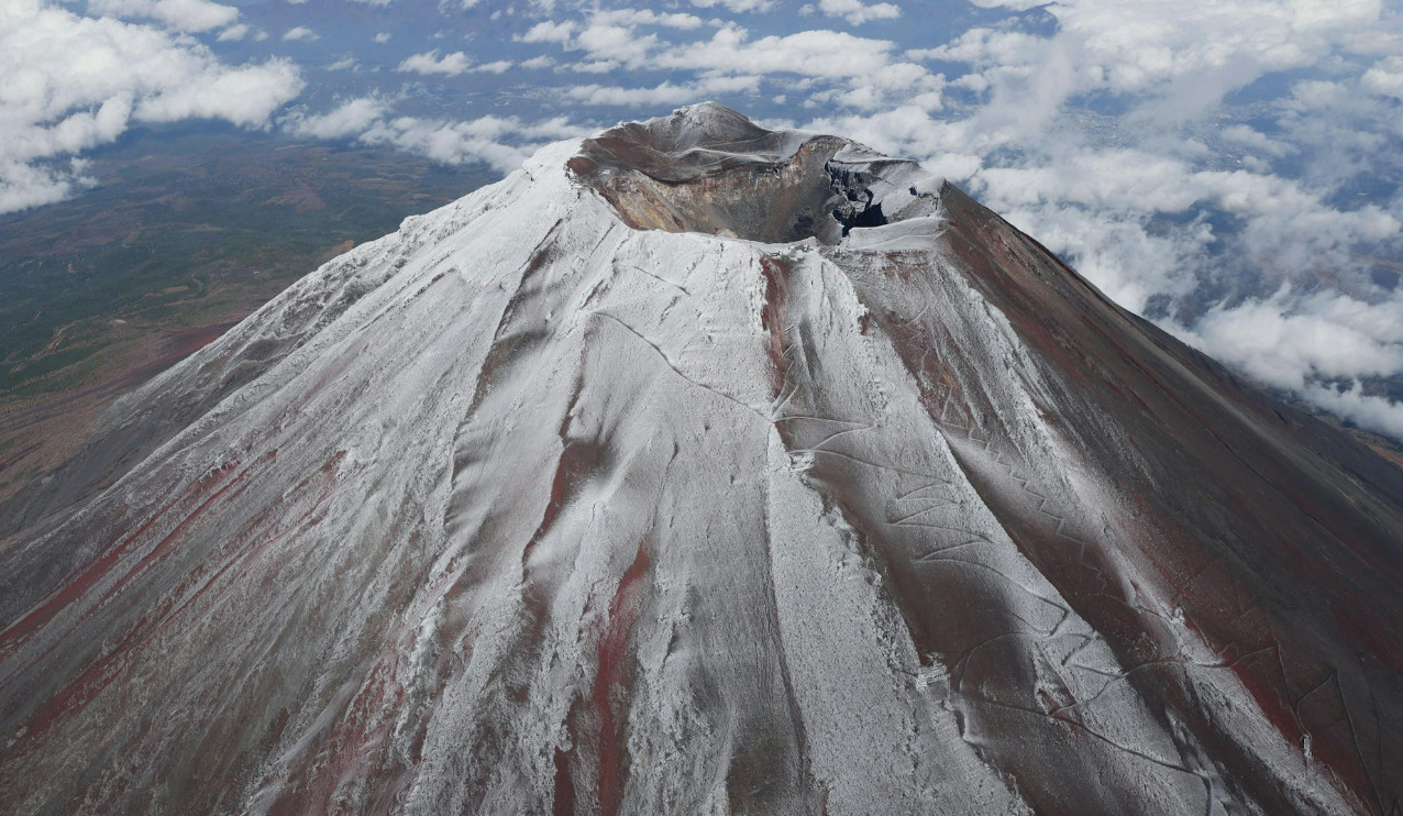 Japan's Mount Fuji finally receives snowfall at the end of the year! Set the latest record in 130 years, expected to be related to global warming