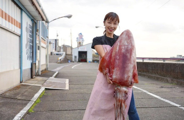 Japanese beauty 'Fish Shop Xishi' resolutely returns home! Inheriting the family business and creating a miracle, business skyrocketed tenfold!