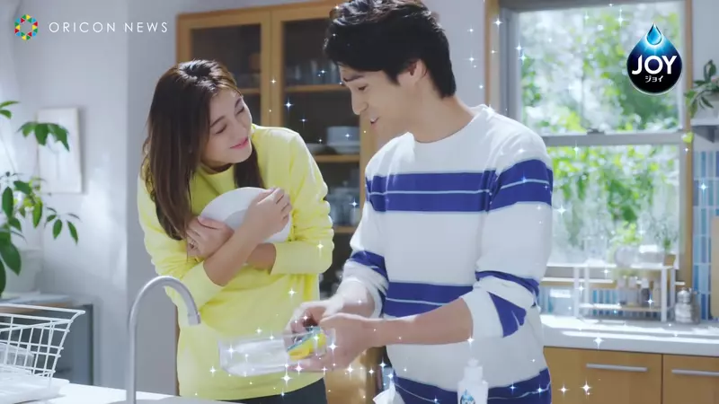 Japanese housewives roast about the advertisement of dish detergent! Can a greasy dish be wiped clean with a scouring pad? Netizen: The person who shoots the advertisement probably hasn't washed the dishes before